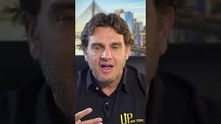 TODO CORRETOR DE IMÓVEIS É UM LOUCO!